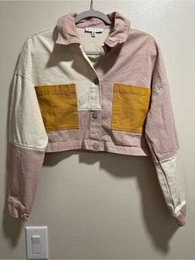 HYFVE Women’s Light Pink, Cream & Mustard Colorblock Cropped Jean Jacket